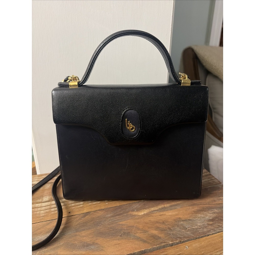 Bettina Black Leather Shoulder Hand Bag Box Style Gold Hardware 8"x10"x4"